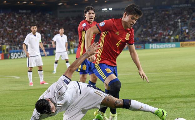 Meré, en uno de los últimos partidos con la selección española.