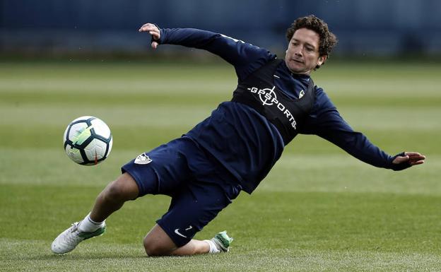 Iturra, en el entrenamiento de ayer. /Salvador Salas