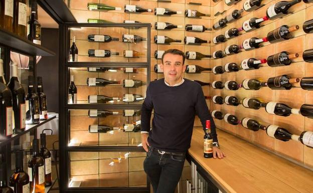 Marcos Granda, en la bodega/