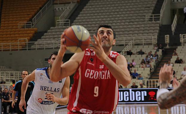 Shermadini, en el partido ante Grecia en el que terminó con 23 puntos y 8 rebotes.
