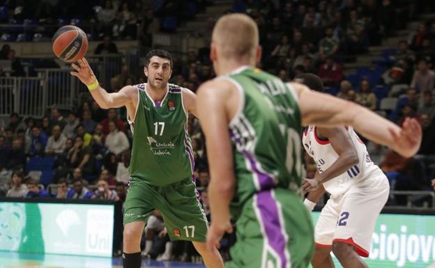 El nuevo jugador sustituirá a Shermadini hasta el final de la temporada (archivo)./Ñito Salas
