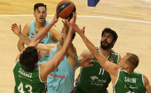 Imagen del anterior partido de la liga ACB contra el Barcelona./Salvador Salas