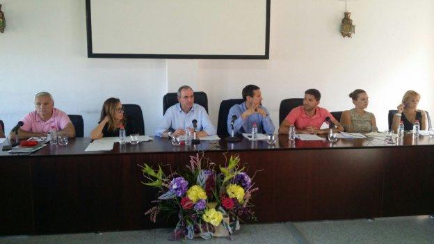 Pleno celebrado ayer en Casares. /Ch. M.