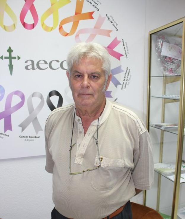 Juan Guerrero, en la sede de la asociación, en la calle Infantes.
