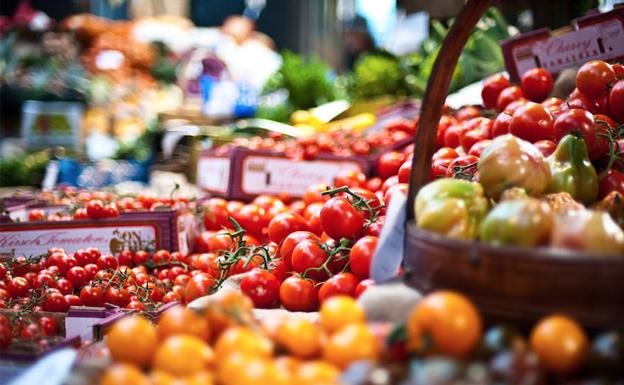 Alimentos agrícolas de mercadillos malagueños