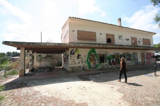 Antigua masía que
ocupó la celúla yihadista en
Cambrils. :: Jaume Sellart