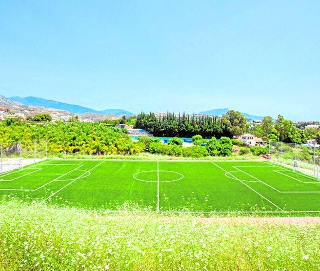 Nuevo campo de fútbol 7. :: ch. m.