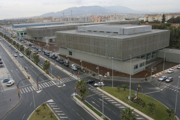 Vista de la sede de la Diputación Provincial de Málaga. :: sur