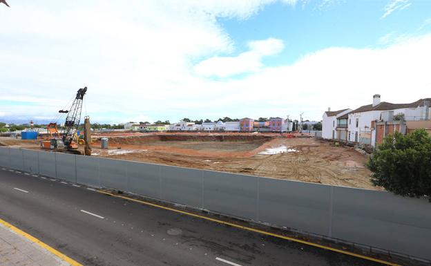 Las obras de la ampliación de Plaza Mayor, con un ‘outlet’ de marcas de primer nivel, ya han comenzado. /Fernando González
