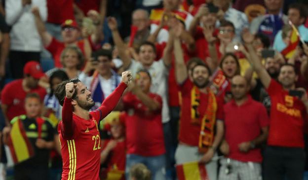 Isco celebra un gol contra Italia en el amistoso disputado hace unas semanas. :: reuters/