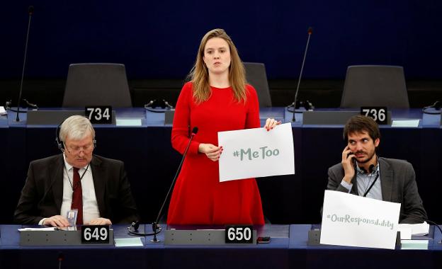 Una eurodiputada se une a la campaña de denuncia 'yo también'. :: C. Hartmann / reuters/
