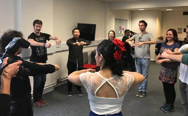 Uno de los talleres de flamenco que se imparten en la Universidad de Londres./FÉLIZ LORENZO
