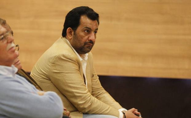 El jeque Al-Thani, durante un acto del Málaga C.F./Fernando González