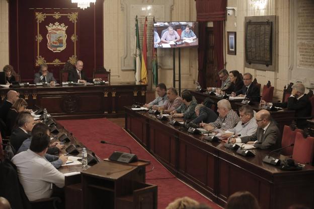 Un momento de la reunión de ayer. :: ñito salas/