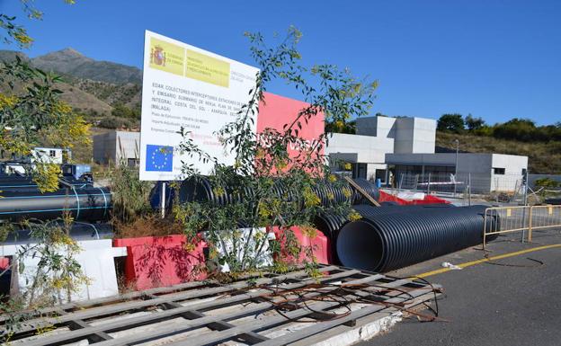 Los materiales están almacenados en la planta de tratamiento. /E. C.
