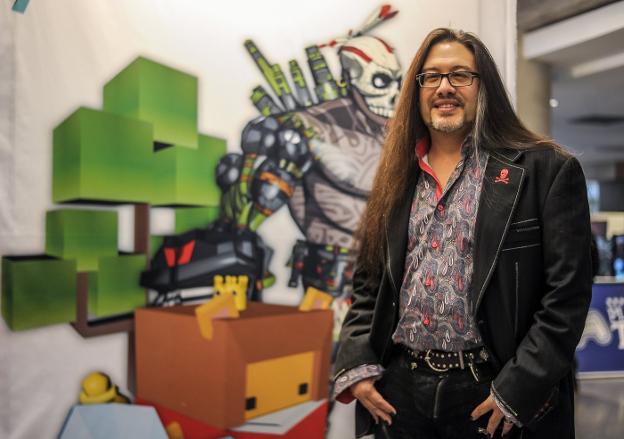 Romero comenzó creando videojuegos en su empresa. :: borja agudo/