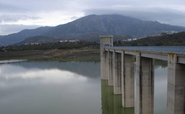 Foto de archivo del embalse de La Viñuela/