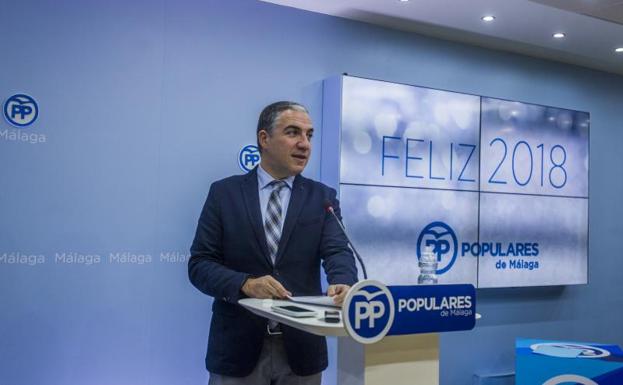 Elías Bendodo, en la rueda de prensa de esta mañana./Fran Acevedo