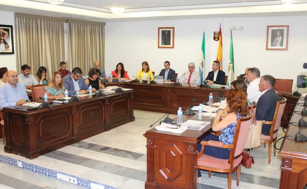 La bajada de impuestos se aprobó en pleno el pasado mes de agosto. /I. Gelibter