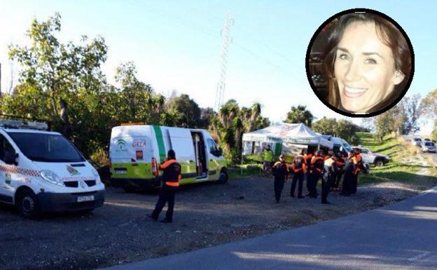 El dispositivo de búsqueda. Rebeca Muldoon, en la imagen superior, a la derecha. /Emergencias 112 Andalucía y SUR