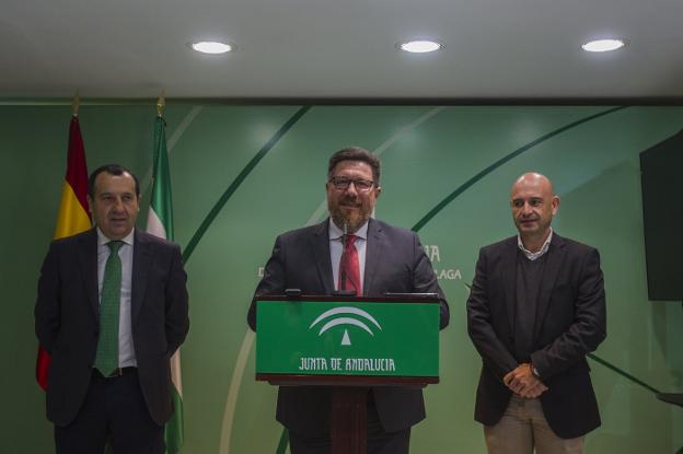 José Luis Ruiz Espejo, Rodrigo Sánchez Haro y Javier Salas. :: fran acevedo/