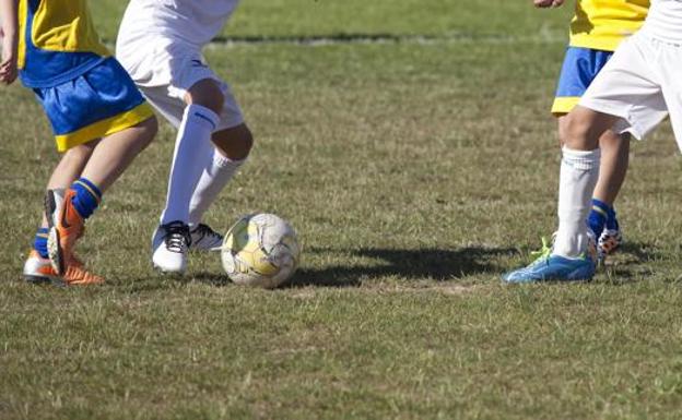 Condenan a un entrenador de ftbol malagueo por abusar de tres menores a los que prometi convertir en profesionales