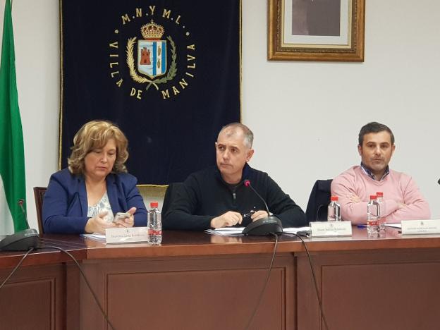 Pleno del Ayuntamiento de Manilva./Charo Márquez