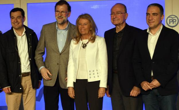 Juanma Moreno, Mariano Rajoy, Ángeles Muñoz, Francisco De la Torre y Elías Bendodo./Josele-Lanza -
