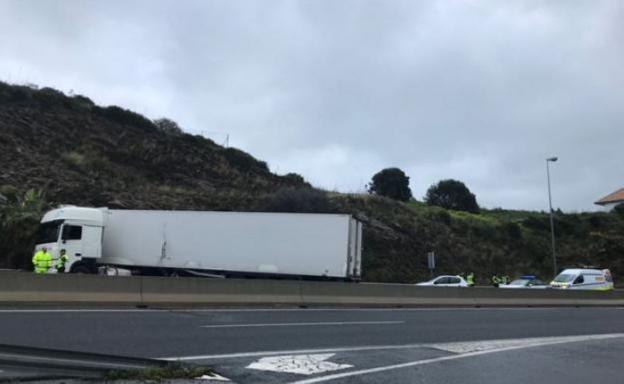 El accidente se produjo pasadas las 8.30 horas. /
