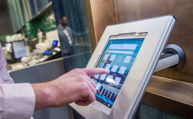 Detenidas dos personas tras encontrar a una de ellas por la señal de localización de una tablet robada en Málaga