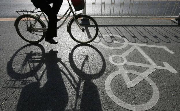 Luz verde al carril bici de Héroe de Sostoa, el primero de los que la Junta prometió en Málaga