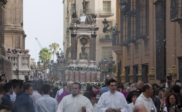 Procesión del Corpus Christi por las calles del Centro. /