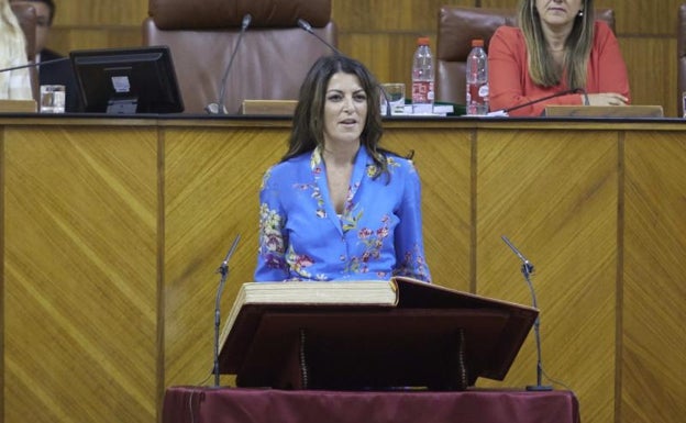 Olona, juramentada en su cargo.