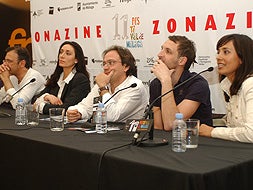 EQUIPO. Jorge de Juan, Rosana Pastor, Pablo Cantos, Julián Villagrán y Zay Nuba, ayer en el festival. / MARÍA SÁNCHEZ/