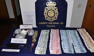 Droga y dinero intervenido en la operación.:: SUR/