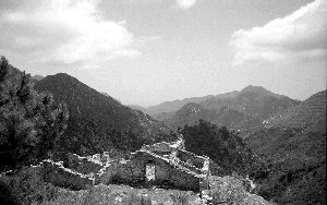CLAVE. La Venta de Panaderos, en Sierra Almijara, fue lugar de avituallamiento para civiles y maquis./