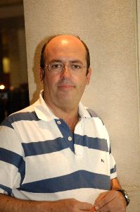 VETERANO. Manolo H. H. lleva 25 años en Radio Nacional. / SUR/
