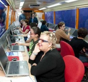 El proyecto quiere acercar las nuevas tecnologías a todos los públicos. ::
SUR/