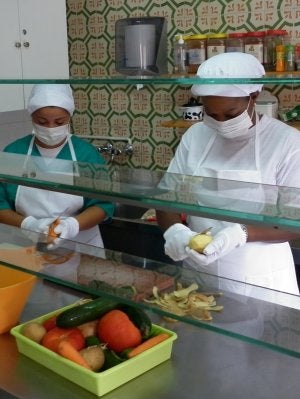 Trabajadoras de la empresa de inserción de la ONG Prodiversa, Acompanya. :: SUR/