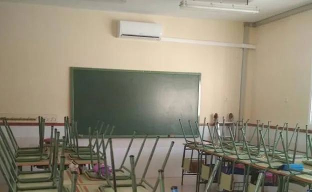 Padres compran ocho aparatos de aire acondicionado para un colegio en Torremolinos | Diario Sur