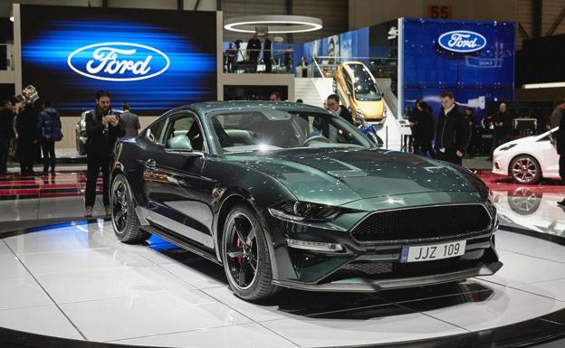 Ford mustang salon