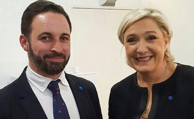 https://static2.diariosur.es/www/multimedia/201810/15/media/cortadas/abascal-lepen-kXEC-U6012419376172sG-624x385@RC.jpg