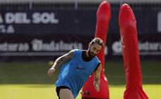 Cifu, durante un entrenamiento del Málaga./MCF