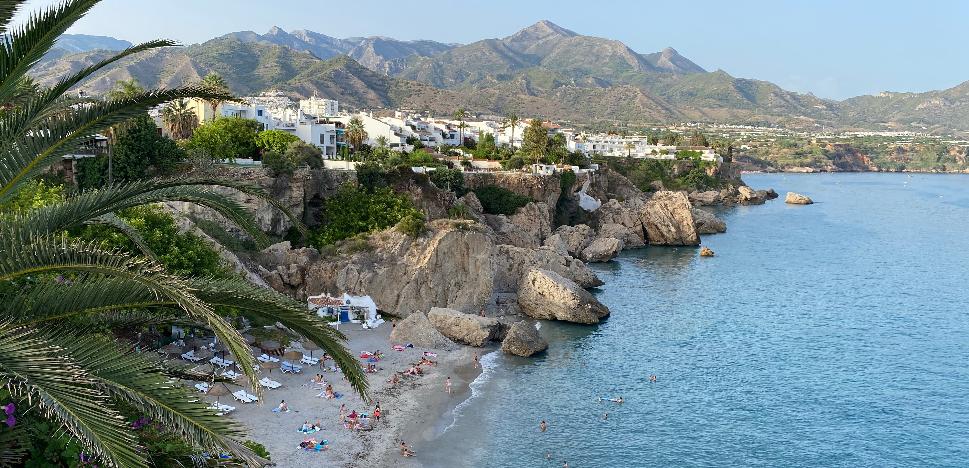 Destinan 315.228 euros a la reapertura de un segundo tramo del Paseo de los Carabineros de Nerja, cerrado desde 2002 2 Destinan 315.228 euros a la reapertura de un segundo tramo del Paseo de los Carabineros de Nerja, cerrado desde 2002 2