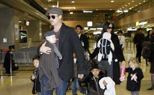 Jolie y Pitt pelean por la custodia de sus hijos