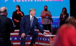 El presidente Donald Trump tomó parte en una intervención en vivo televisada desde Miami para responder a preguntas de los votantes./REUTERS