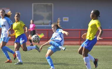 Primer gol del partido, de María Ruiz./FRANCIS SILVA