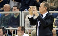 Aíto da instrucciones durante un partido./EFE