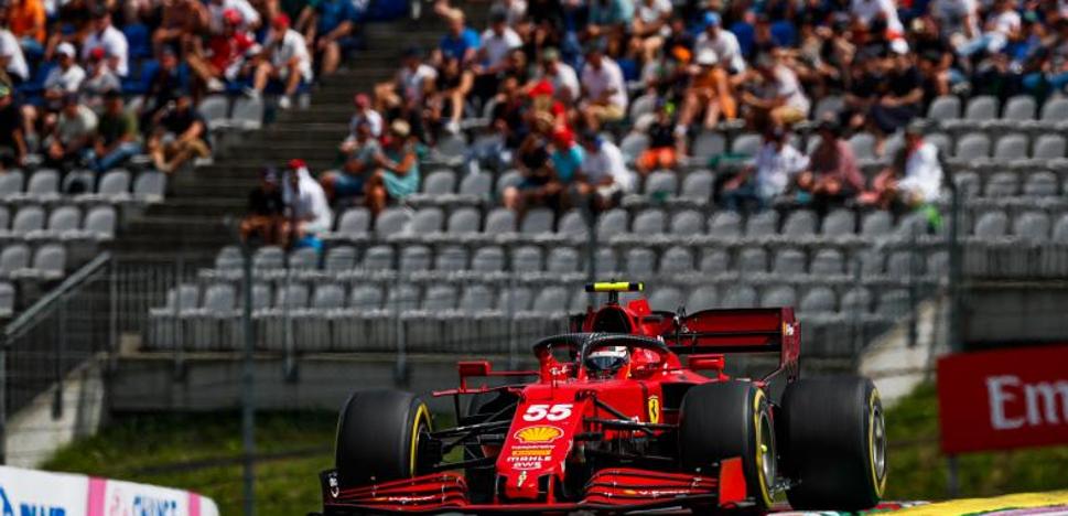Sainz culpa a Hamilton de no haber acabado mejor - Vimarsana News