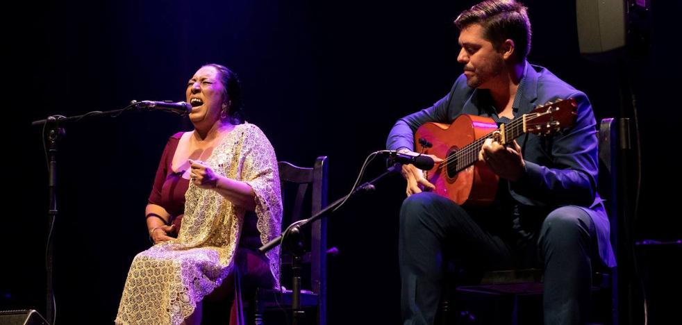 Amparo Heredia Reyes, 'La Repompilla', logra la 'Lámpara Minera' - Vimarsana News